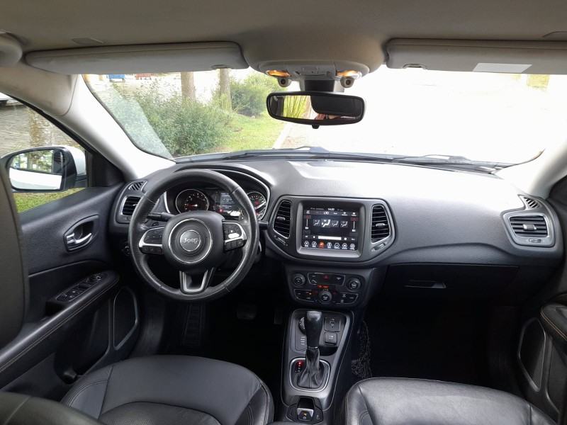 COMPASS 2.0 TRAILHAWK TD350 TURBO DIESEL 4X4 4P AUTOMÁTICO - 2018 - FARROUPILHA