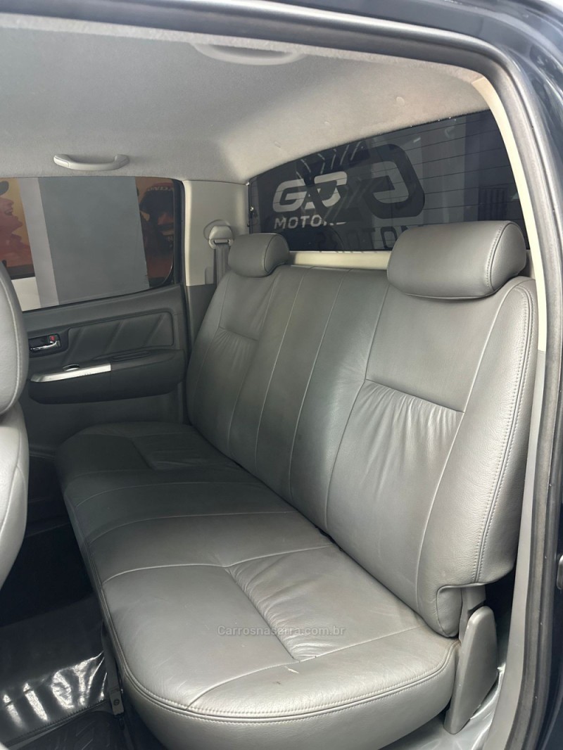 HILUX 3.0 SRV 4X4 CD 16V TURBO INTERCOOLER DIESEL 4P AUTOMÁTICO - 2012 - PASSO FUNDO