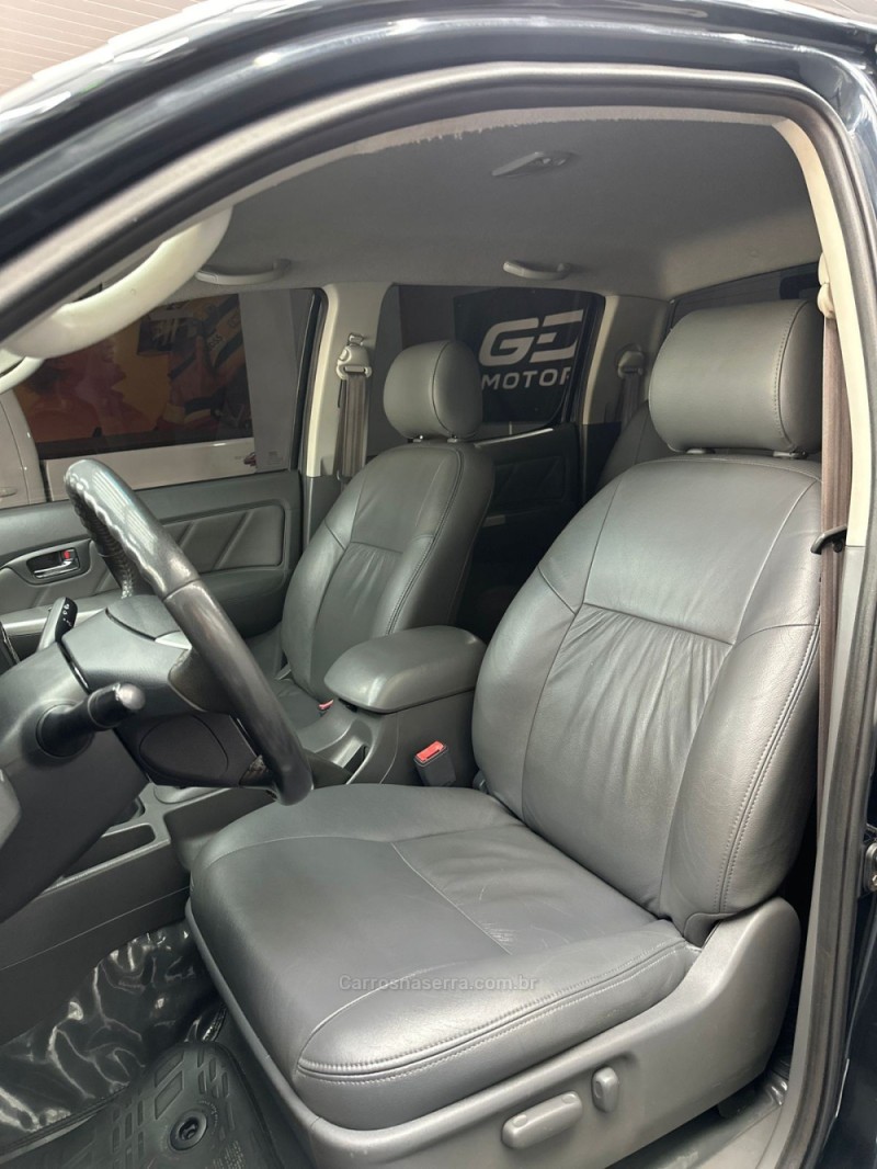 HILUX 3.0 SRV 4X4 CD 16V TURBO INTERCOOLER DIESEL 4P AUTOMÁTICO - 2012 - PASSO FUNDO