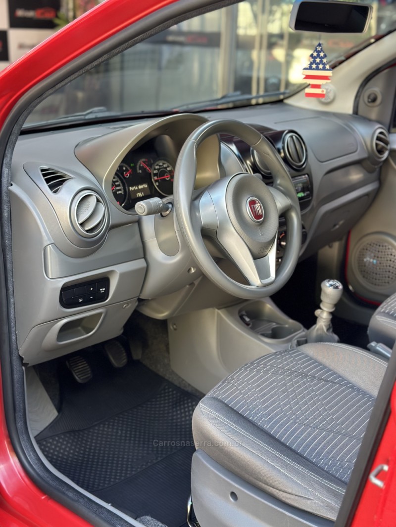 PALIO 1.0 MPI ATTRACTIVE 8V FLEX 4P MANUAL - 2013 - ESTâNCIA VELHA