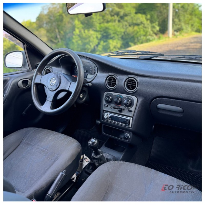 CELTA 1.0 MPFI VHCE 8V FLEX 2P MANUAL - 2004 - CAMPO BOM