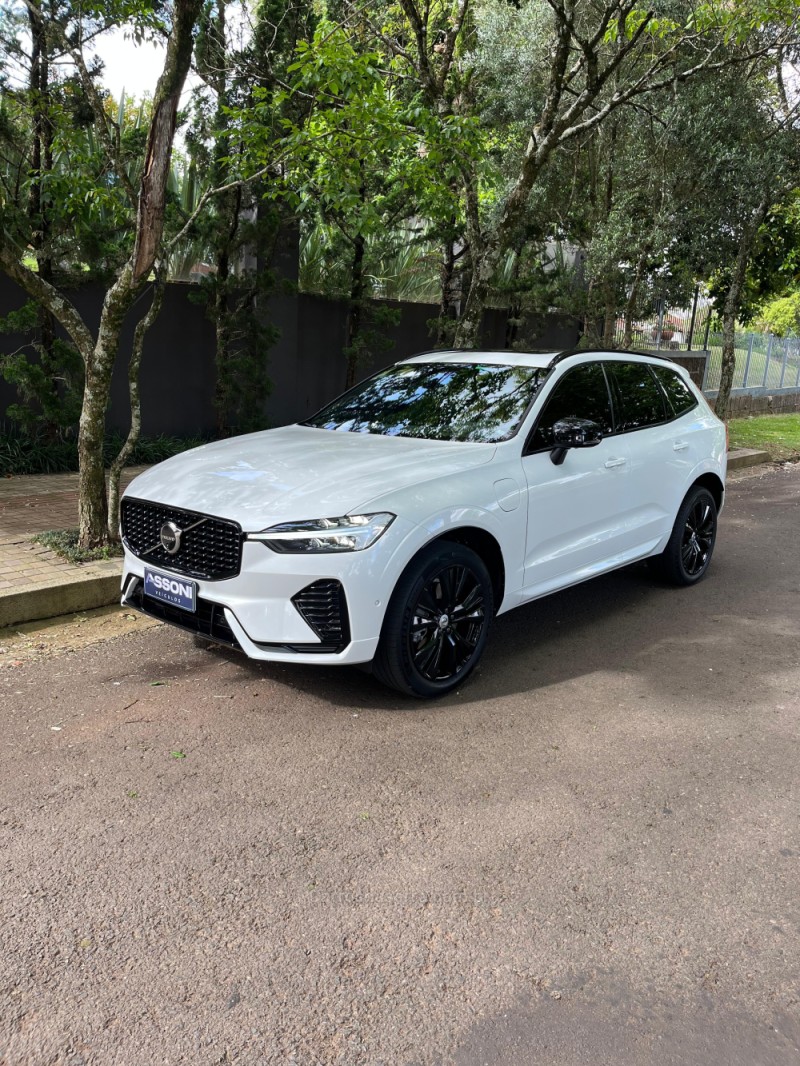 XC60 2.0 T8 ULTIMATE DARK AWD HIBRIDO 4P AUTOMÁTICO  - 2023 - ERECHIM