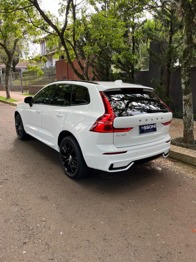 XC60 2.0 T8 ULTIMATE DARK AWD HIBRIDO 4P AUTOMÁTICO  - 2023 - ERECHIM