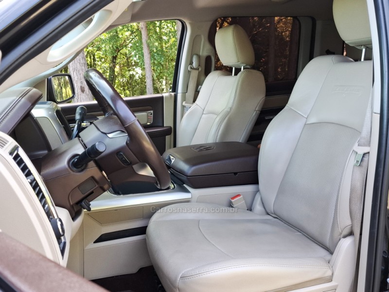 2500 LARAMIE 6.7 CD 4X4 TDI DIESEL 4P AUTOMÁTICA - 2016 - BENTO GONçALVES