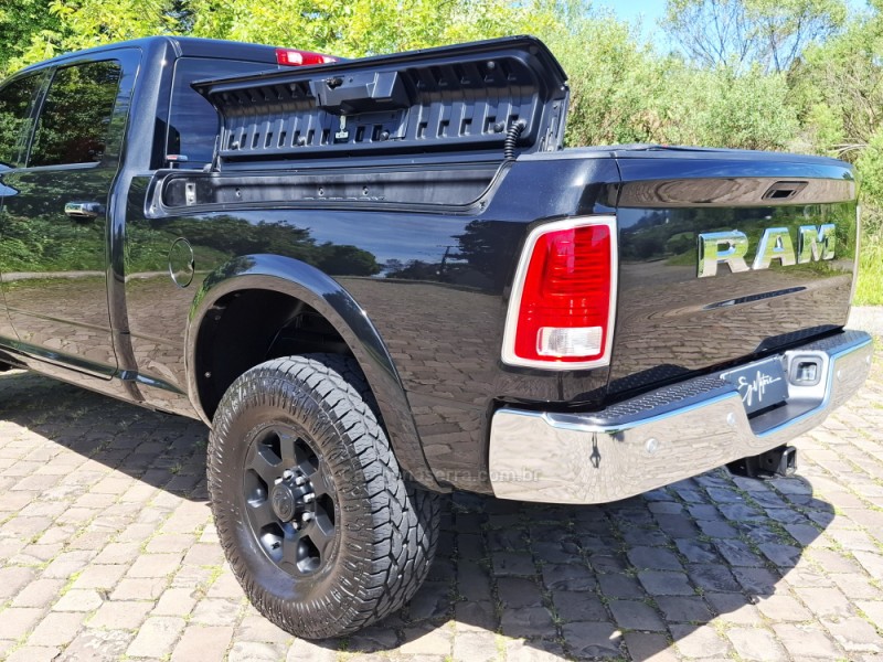 2500 LARAMIE 6.7 CD 4X4 TDI DIESEL 4P AUTOMÁTICA - 2016 - BENTO GONçALVES