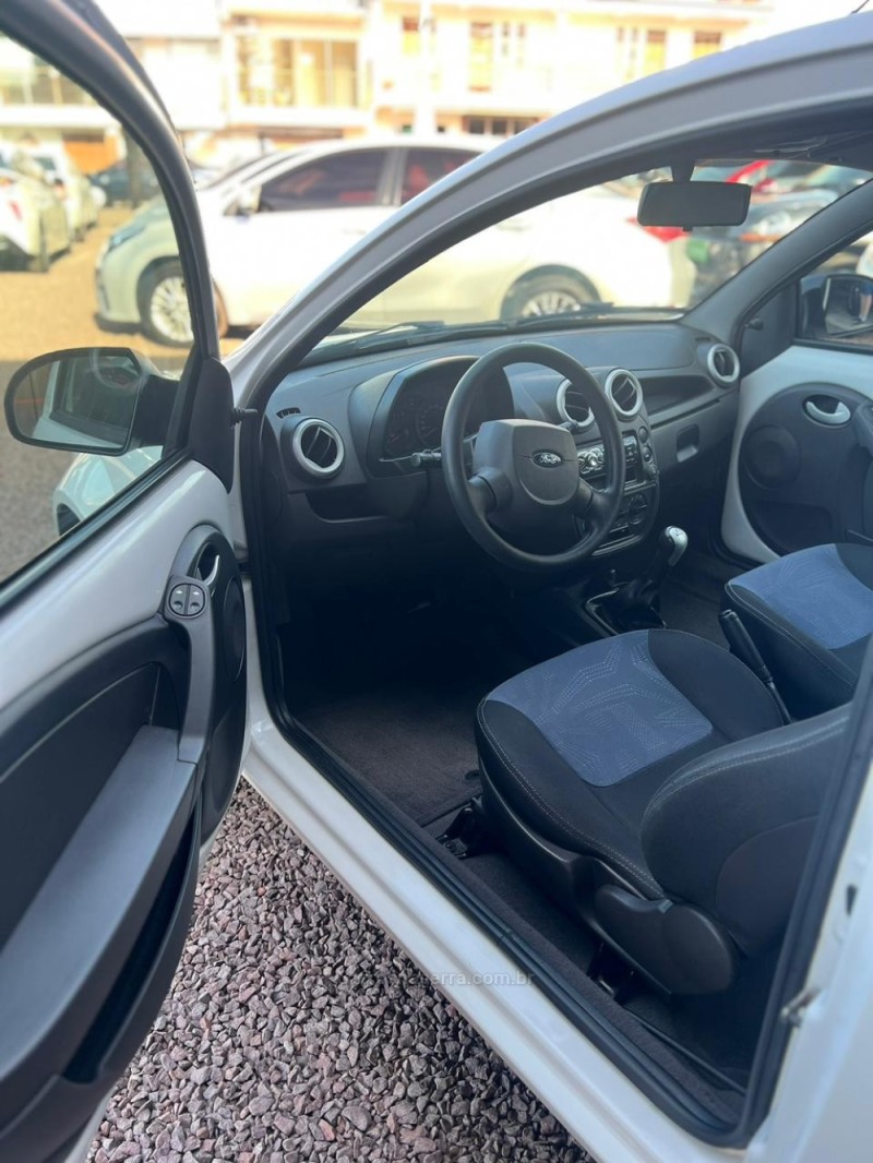 FIESTA 1.0 MPI 8V GASOLINA 2P MANUAL - 2013 - LAJEADO