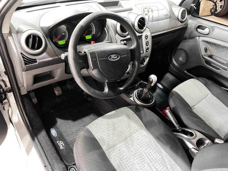 FIESTA 1.6 SE SEDAN 16V FLEX 4P MANUAL - 2014 - CAXIAS DO SUL