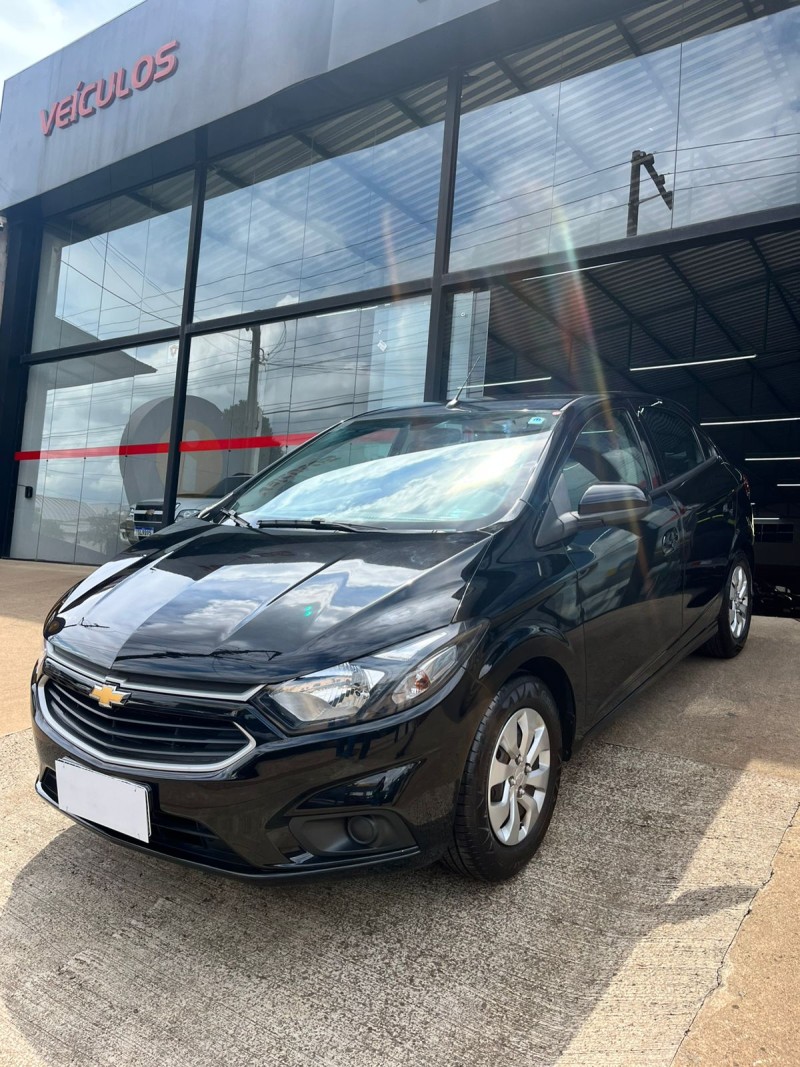 ONIX 1.0 LT PLUS 8V FLEX 4P MANUAL - 2019 - VACARIA