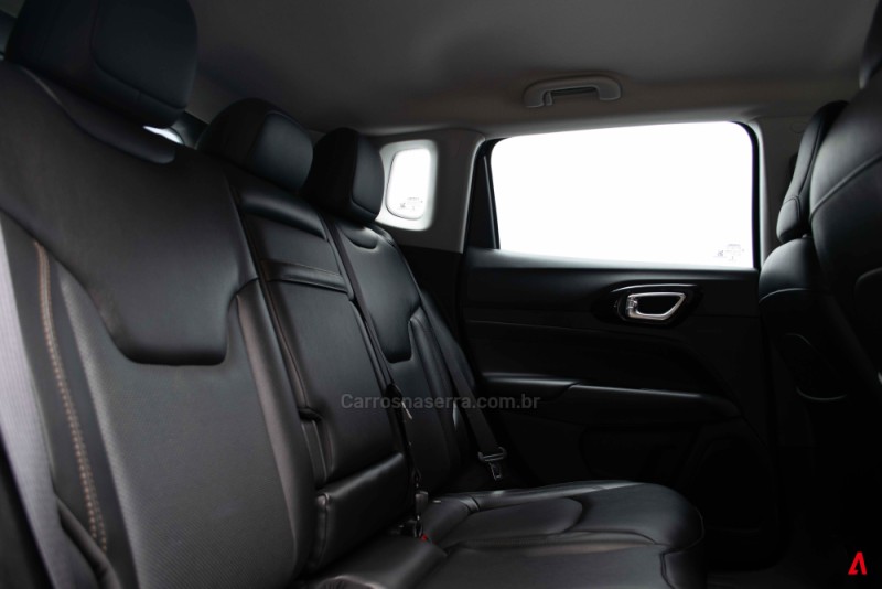 COMPASS 2.0 16V DIESEL LIMITED 4X4 AUTOMÁTICO - 2022 - GARIBALDI