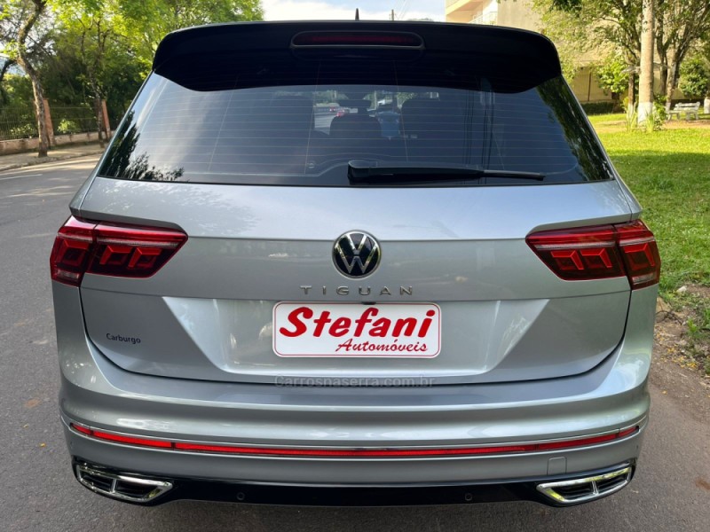 TIGUAN 2.0 ALLSPACE R-LINE 300 TSI GASOLINA 4P AUTOMÁTICO - 2024 - FELIZ