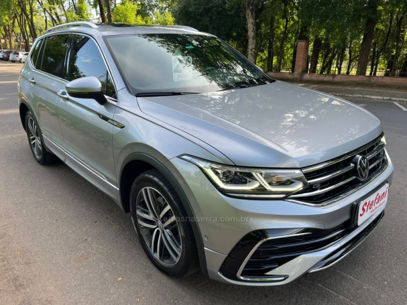 TIGUAN 2.0 ALLSPACE R-LINE 300 TSI GASOLINA 4P AUTOMÁTICO - 2024 - FELIZ