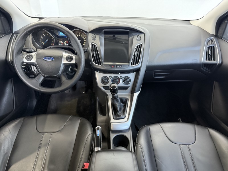 FOCUS 1.6 SE 16V FLEX 4P MANUAL - 2015 - CAXIAS DO SUL