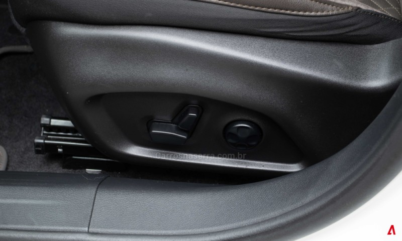 COMMANDER 2.0 OVERLAND T380 16V 4X4 TURBO DIESEL 4P AUTOMÁTICO - 2025 - GARIBALDI