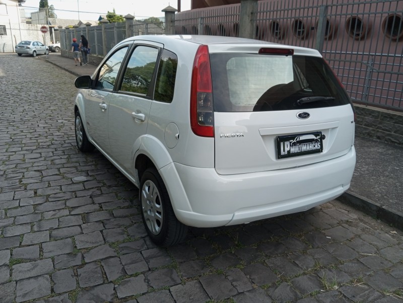 FIESTA 1.6 MPI CLASS HATCH 8V FLEX 4P MANUAL - 2012 - CAXIAS DO SUL