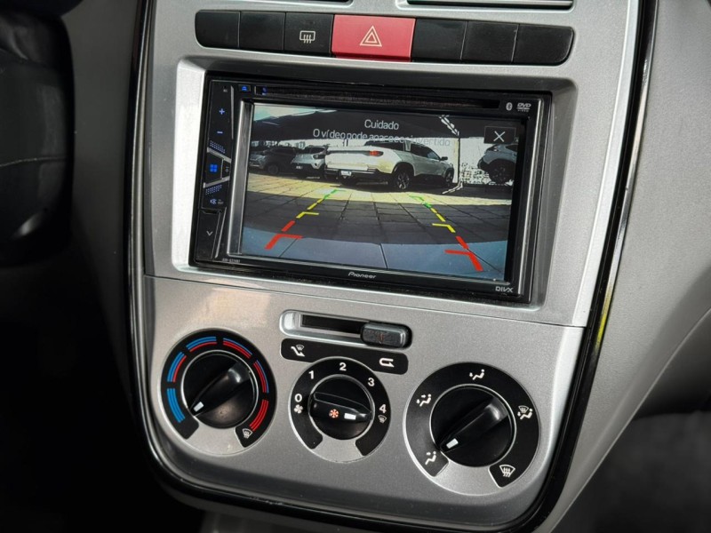 PUNTO 1.4 ATTRACTIVE 8V FLEX 4P MANUAL - 2011 - CAXIAS DO SUL