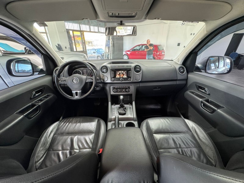 AMAROK 2.0 HIGHLINE 4X4 CD 16V TURBO INTERCOOLER DIESEL 4P AUTOMÁTICO - 2014 - CAXIAS DO SUL