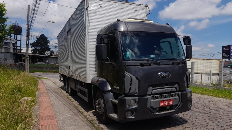 cargo 2429 e 6x2 turbo 2013 caxias do sul