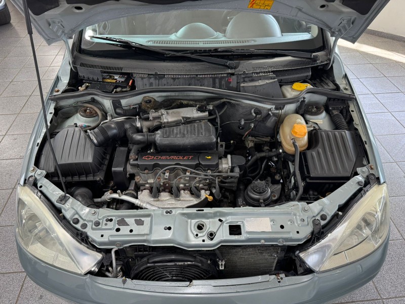 CORSA 1.8 MPFI 8V GASOLINA 4P MANUAL - 2003 - CAXIAS DO SUL