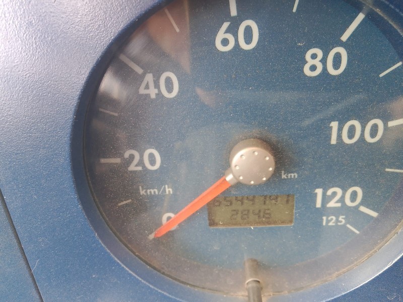 8-150 E WORKER - 2001 - CAXIAS DO SUL