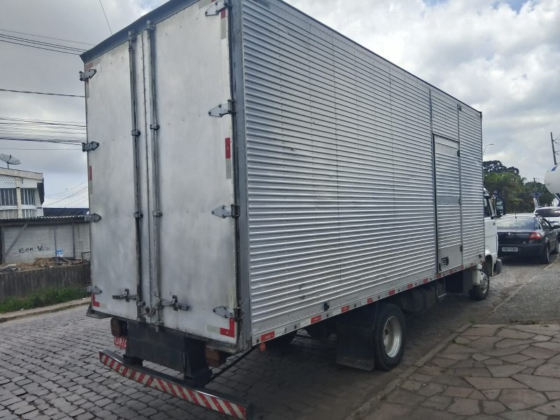 8-150 E WORKER - 2001 - CAXIAS DO SUL