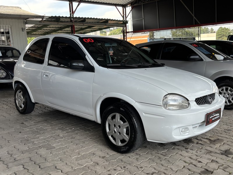 CORSA 1.0 MPFI WIND 8V GASOLINA 2P MANUAL - 2000 - CAXIAS DO SUL