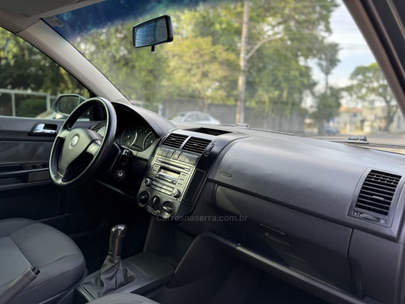 POLO 1.6 MI 8V FLEX 4P MANUAL - 2012 - PAROBé