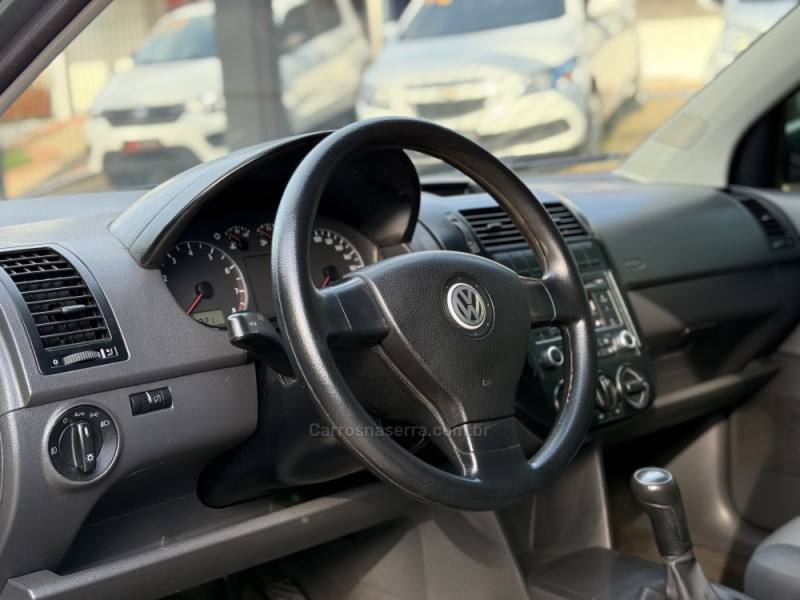 POLO 1.6 MI 8V FLEX 4P MANUAL - 2012 - PAROBé