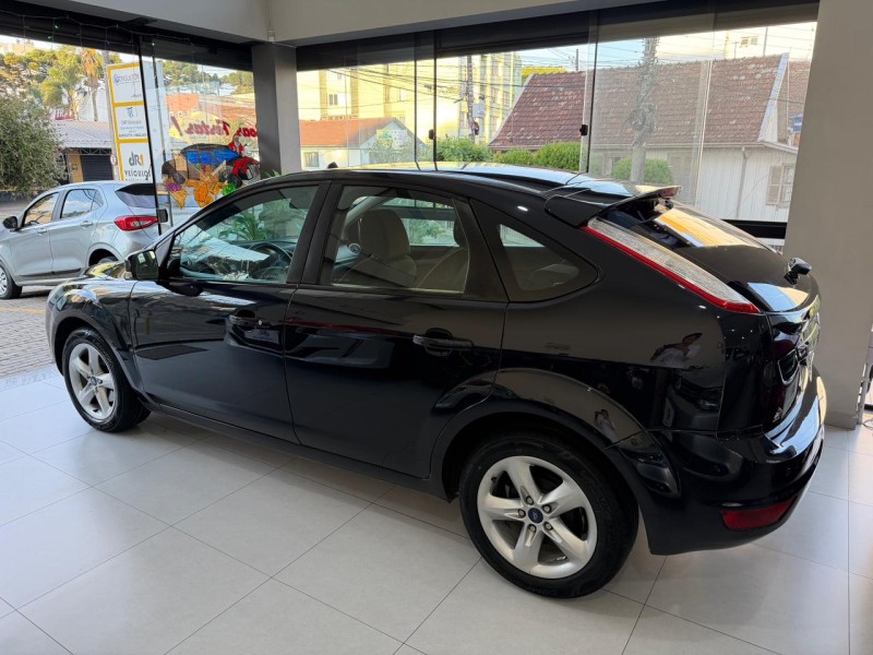 FOCUS 1.6 SE 16V FLEX 4P MANUAL - 2012 - CAXIAS DO SUL