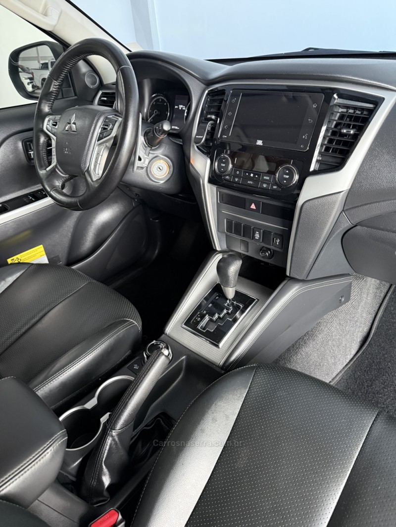 L200 TRITON 2.4 16V TURBO DIESEL SPORT HPE CD 4P 4X4 AUTOMÁTICO - 2023 - BENTO GONçALVES