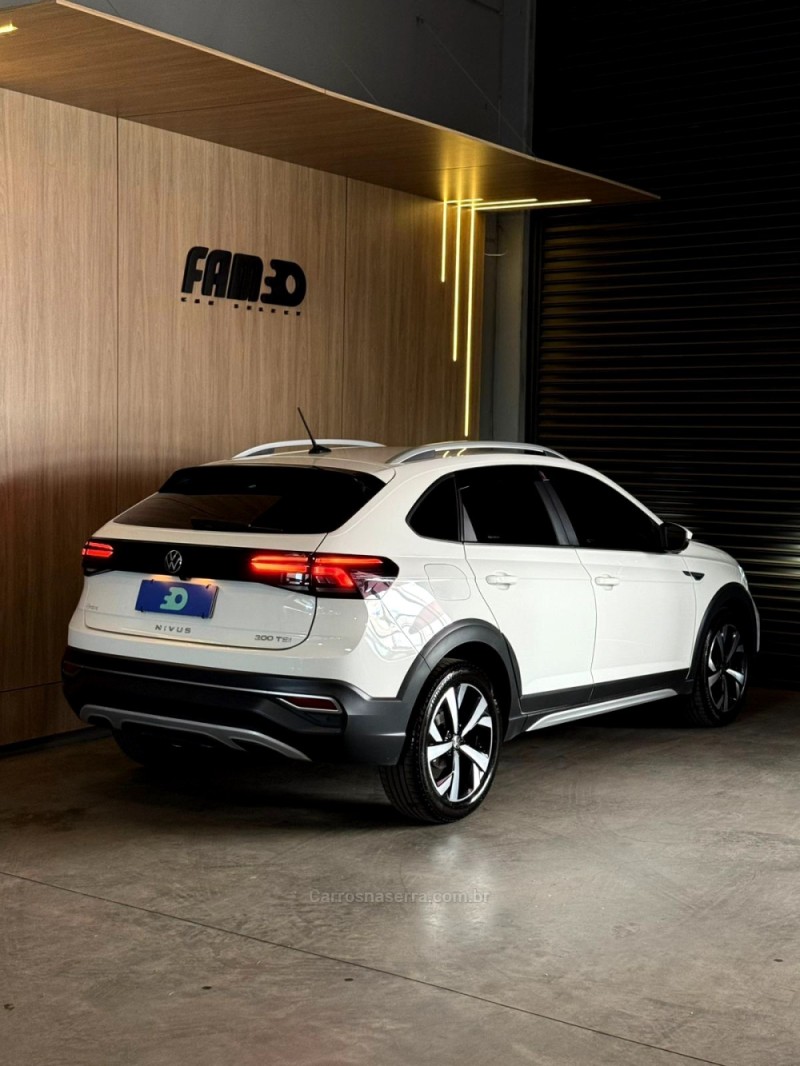 NIVUS 1.0 TSI HIGHLINE FLEX 4P AUTOMÁTICO - 2021 - LAJEADO