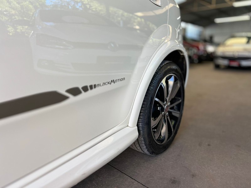 PUNTO 1.8 BLACKMOTION 16V FLEX 4P AUTOMATIZADO - 2014 - CAXIAS DO SUL