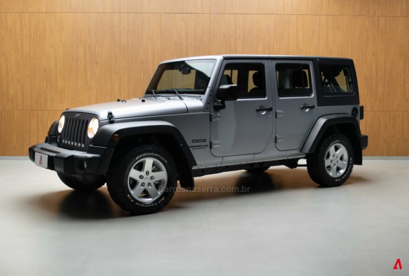 WRANGLER 3.6 UNLIMITED SPORT 4X4 V6 GASOLINA 4P AUTOMÁTICO