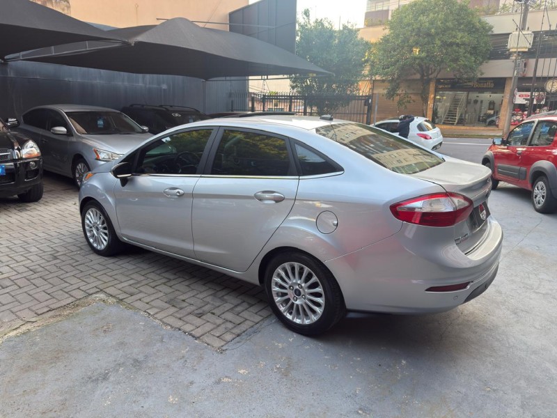 FIESTA 1.6 TITANIUM PLUS SEDAN 16V FLEX 4P AUTOMÁTICO - 2015 - CAXIAS DO SUL
