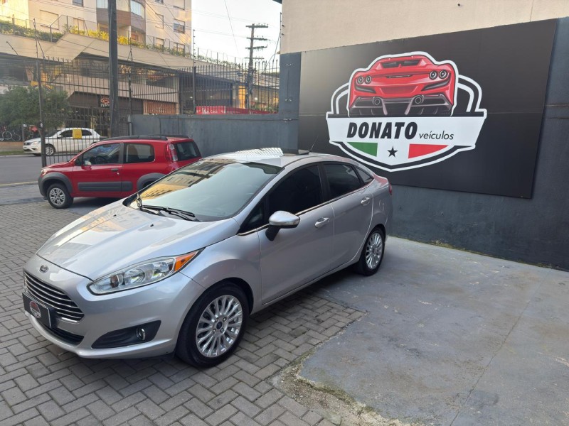 FIESTA 1.6 TITANIUM PLUS SEDAN 16V FLEX 4P AUTOMÁTICO - 2015 - CAXIAS DO SUL