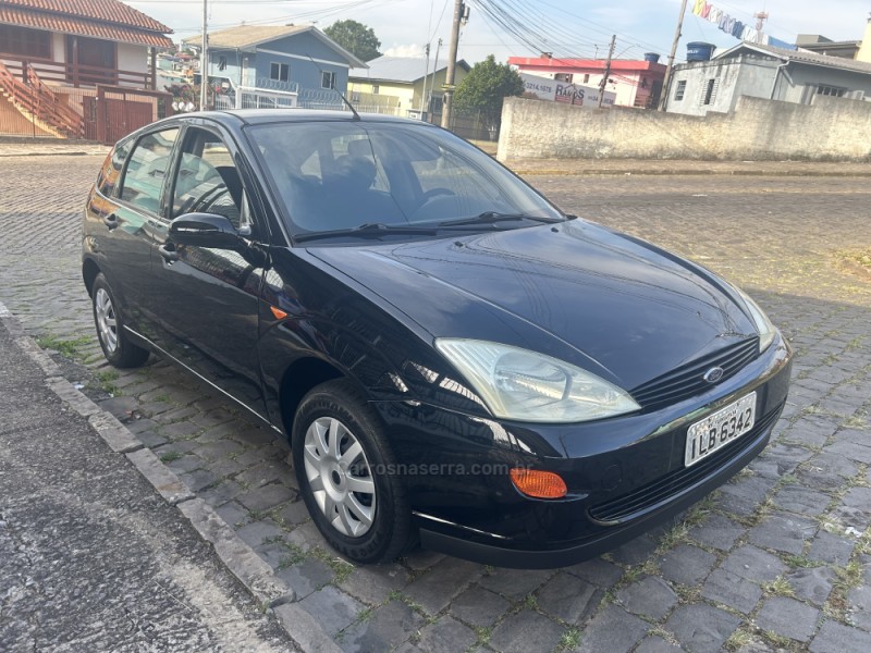 FOCUS 1.8 GLX 16V GASOLINA 4P MANUAL - 2003 - CAXIAS DO SUL