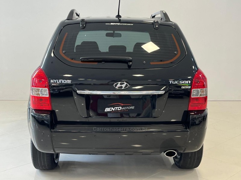 TUCSON 2.0 MPFI GLS BASE 16V 143CV 2WD FLEX 4P AUTOMÁTICO - 2016 - BENTO GONçALVES