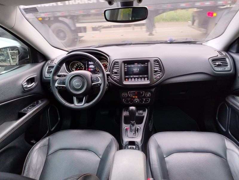 COMPASS 2.0 16V FLEX LONGITUDE AUTOMÁTICO - 2018 - VACARIA
