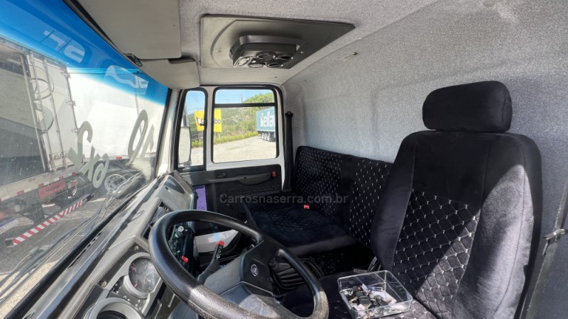 CARGO 2422 E 3 EIXOS - 2010 - CAXIAS DO SUL