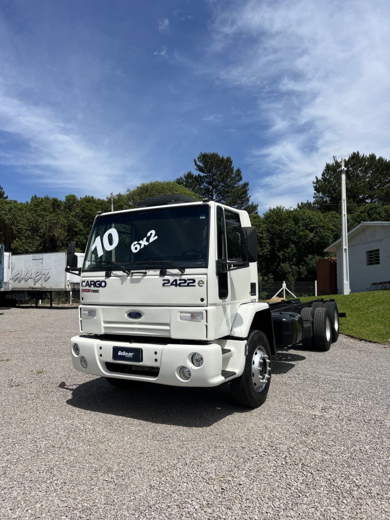 cargo 2422 e 3 eixos 2010 caxias do sul