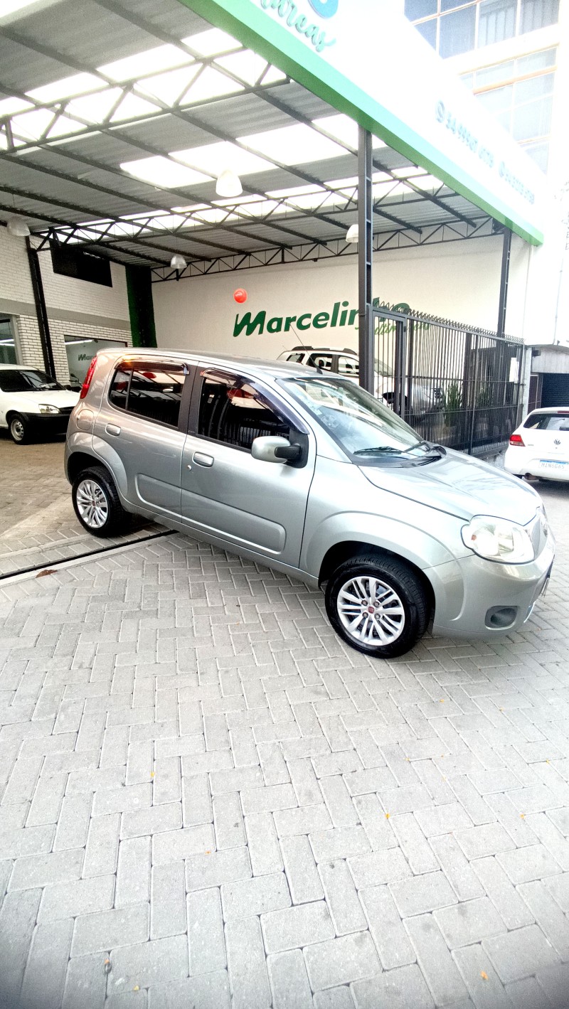 UNO 1.0 EVO VIVACE 8V FLEX 4P MANUAL - 2012 - CAXIAS DO SUL