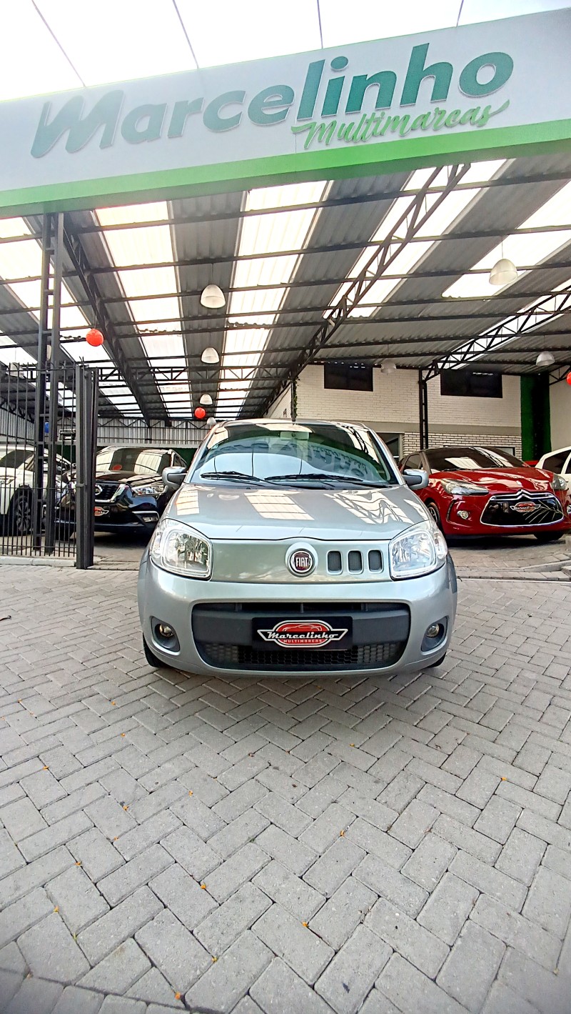 UNO 1.0 EVO VIVACE 8V FLEX 4P MANUAL