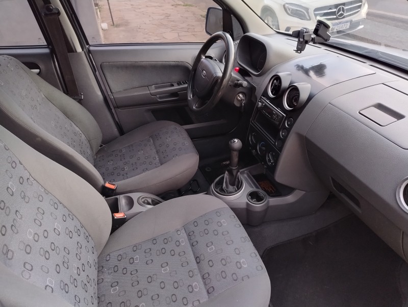 ECOSPORT 1.6 XLT 8V GASOLINA 4P MANUAL - 2005 - VACARIA