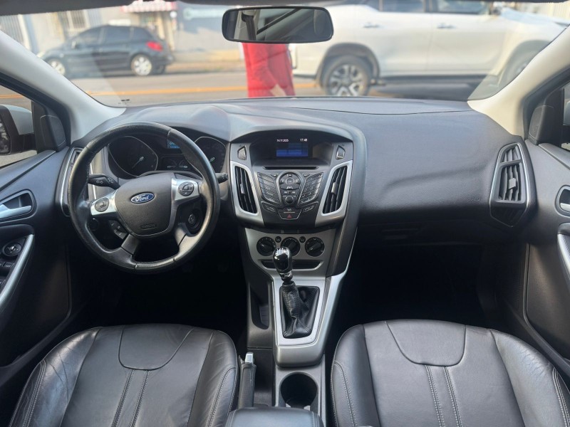 FOCUS 1.6 SE 16V FLEX 4P MANUAL - 2014 - CAXIAS DO SUL