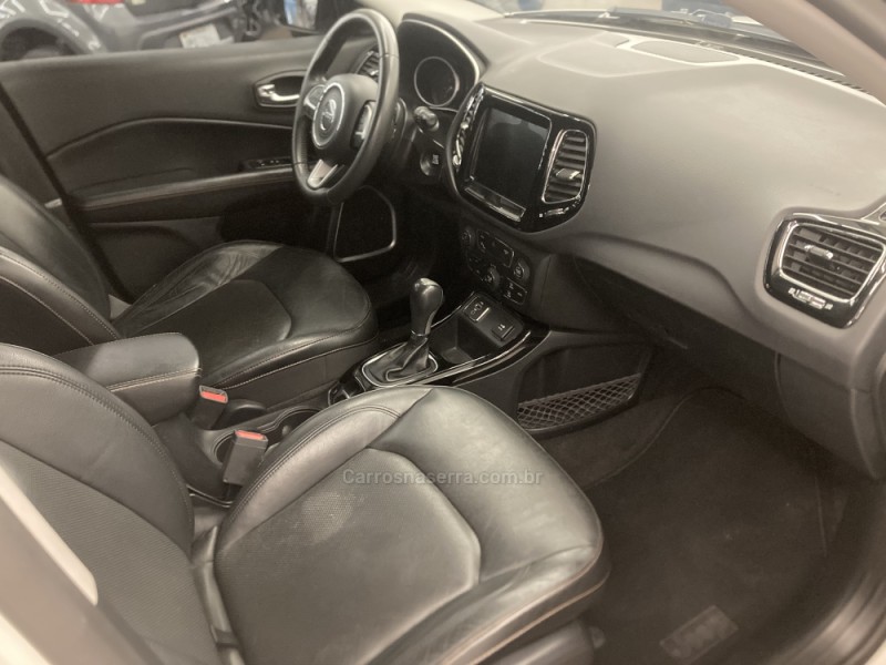 COMPASS 2.0 16V FLEX LIMITED AUTOMÁTICO - 2018 - CAXIAS DO SUL