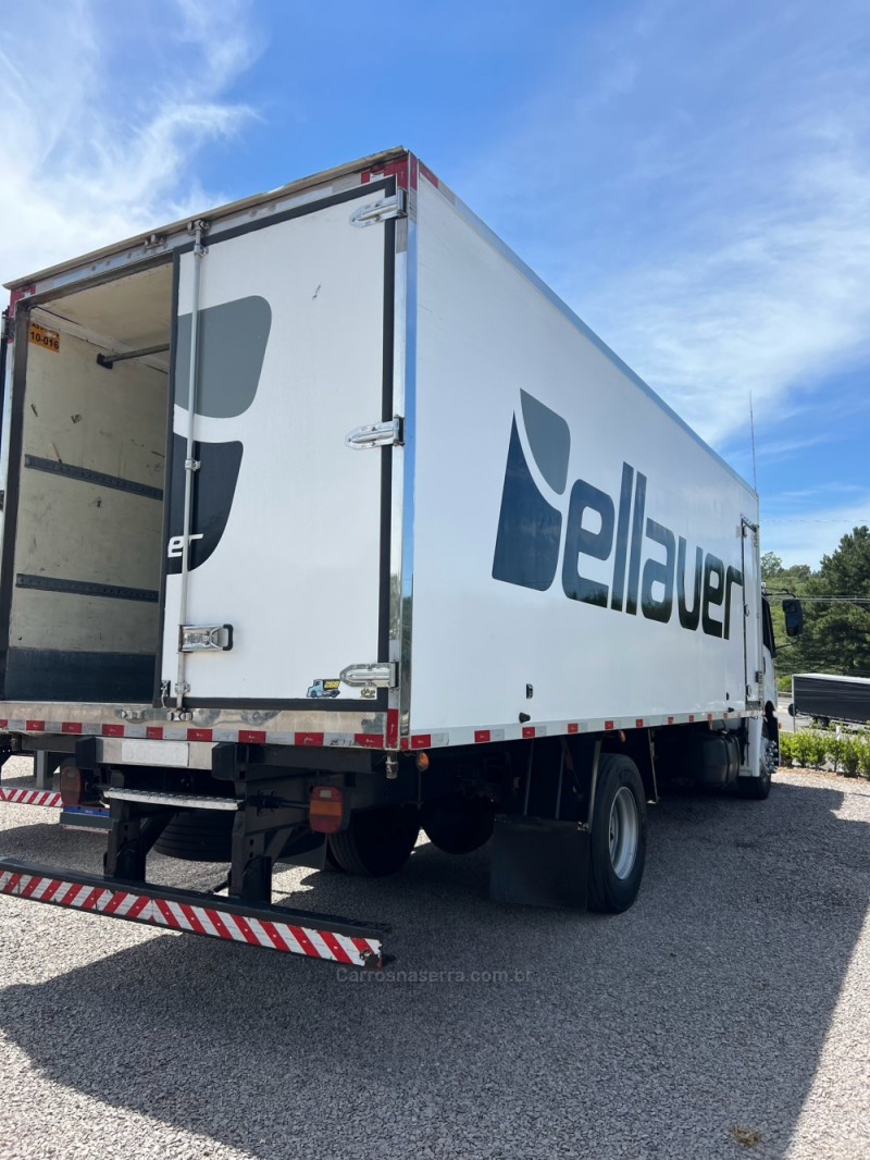 15-180 E CONSTELLATION - 2010 - CAXIAS DO SUL