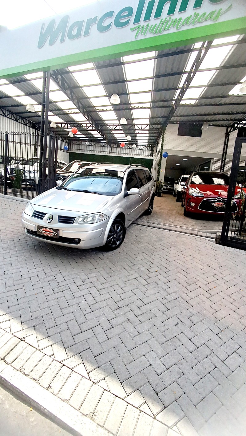 MÉGANE 1.6 DYNAMIQUE GRAND TOUR 16V FLEX 4P MANUAL