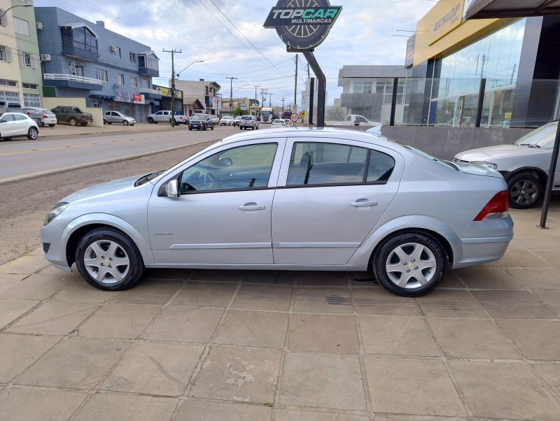 VECTRA 2.0 MPFI EXPRESSION 8V 140CV FLEX 4P MANUAL - 2009 - VACARIA