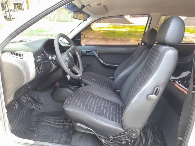 GOL 1.0 MI 8V GASOLINA 2P MANUAL G.III - 2005 - FARROUPILHA