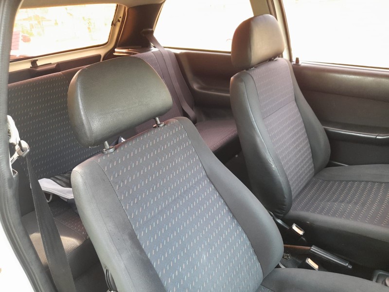 GOL 1.0 MI 8V GASOLINA 2P MANUAL G.III - 2005 - FARROUPILHA