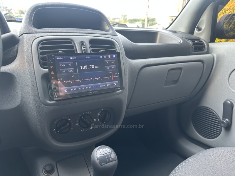 CLIO 1.0 CAMPUS 16V FLEX 4P MANUAL - 2011 - CAXIAS DO SUL